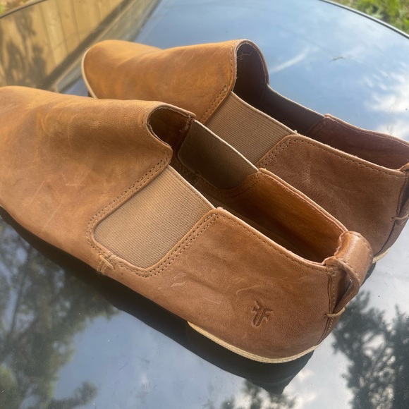 Frye Leather Chelsea Booties Melanie Chelsea Size 9M - Picture 11 of 11